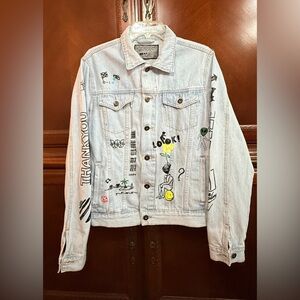 Brooklyn Cloth NWOT Graffiti light wash Denim
Jacket Men’s Sm Woman’s Lg